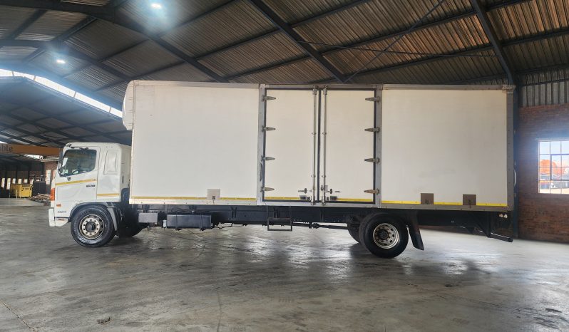 2015 Hino 500 1324 Volume Body