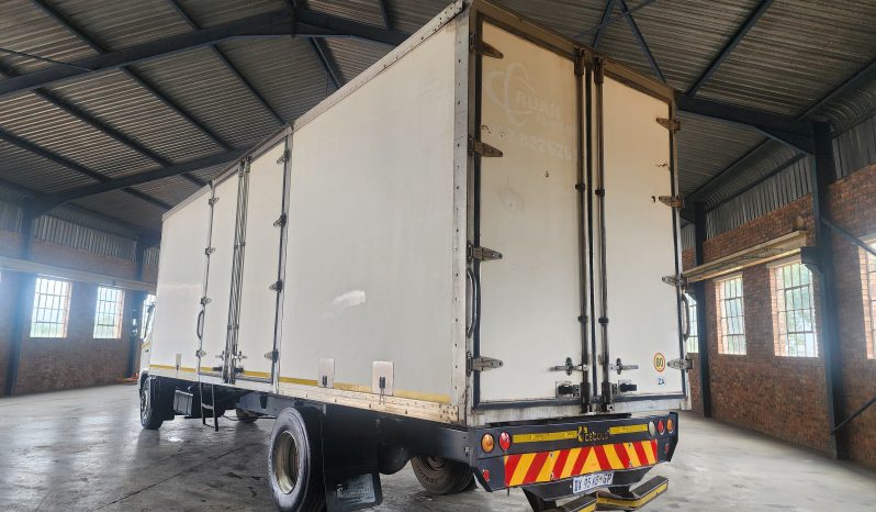 
								2015 Hino 500 1324 Volume Body full									