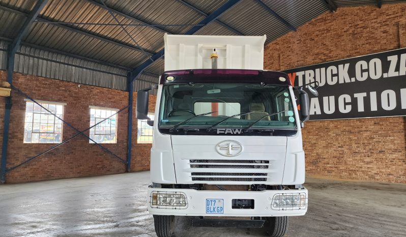 2015 FAW 28.280FD 10 Cube Tipper