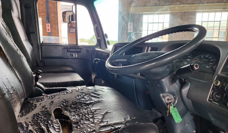 
								2013 Nissan UD80 With Cooling Unit full									