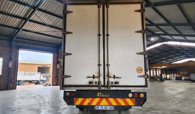 
								2015 Hino 500 1324 Volume body full									