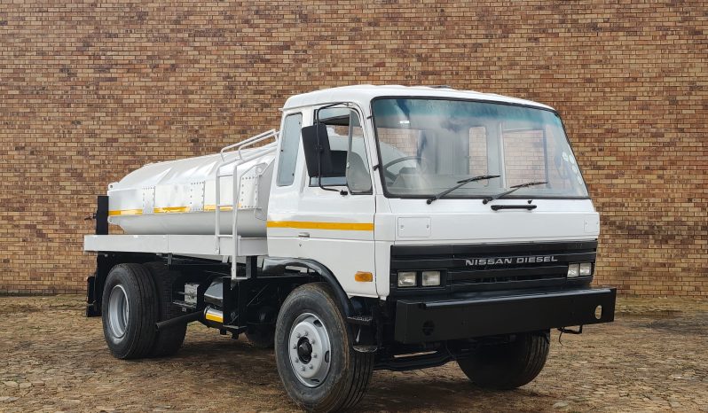 1994 Nissan Diesel Oil Tanker