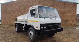 1994 Nissan Diesel Oil Tanker