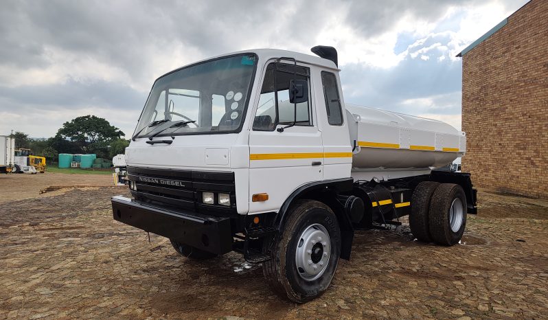 1994 Nissan Diesel Oil Tanker