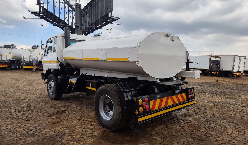 
								1994 Nissan Diesel Oil Tanker full									