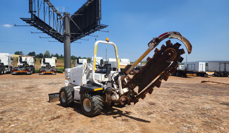 
								Vermeer 650 Trencher full									