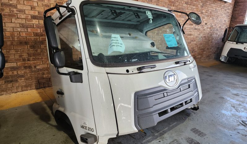 NISSAN UD CRONER MKE 210 CAB