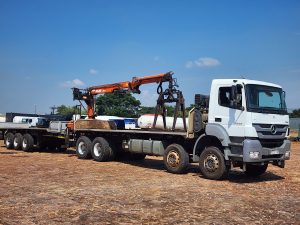 2016 Mercedes-Benz 3535 Twinsteer with Atlas 168CS Brick Crane and 2016 Afrit Drawbar Trailer