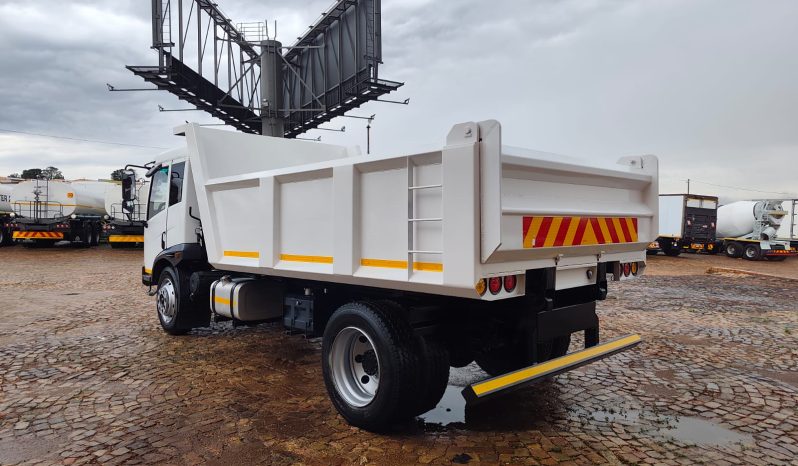 
								2022 FAW 15.180 6 CUBE TIPPER full									