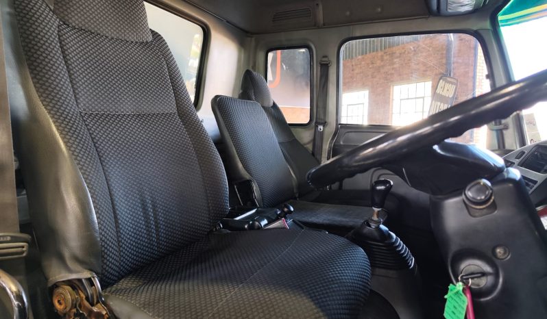 
								2007 Isuzu FTM 1200 Tag Axle With Volume Body full									
