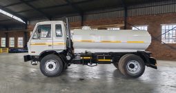 1994 Nissan Diesel Oil Tanker