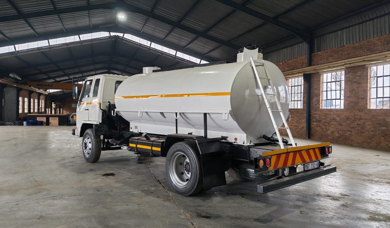 
								1997 Isuzu Oil Tanker full									