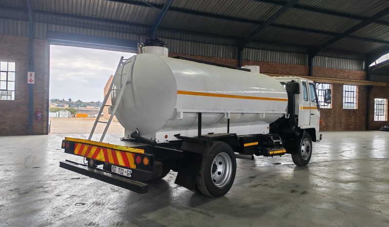 
								1997 Isuzu Oil Tanker full									