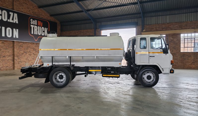 
								1997 Isuzu Oil Tanker full									