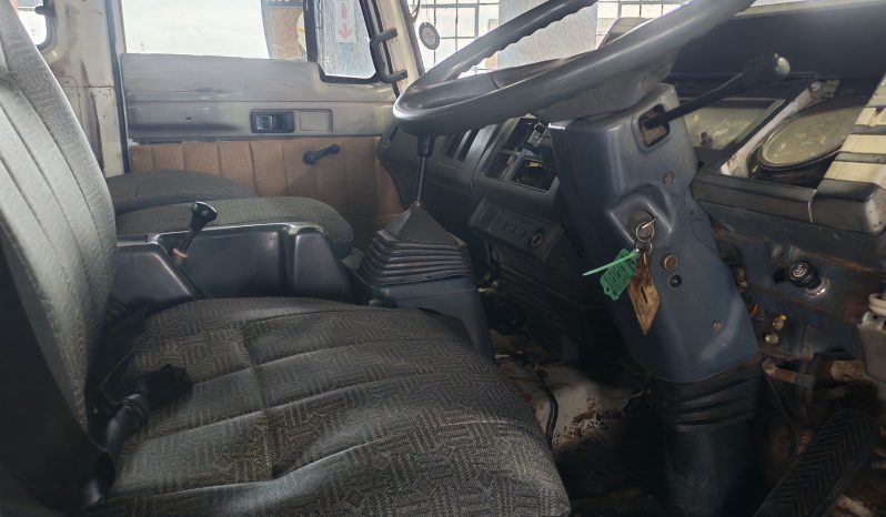 
								1997 Isuzu Oil Tanker full									