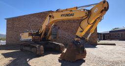 2013 Hyundai 300LC-95 Excavator