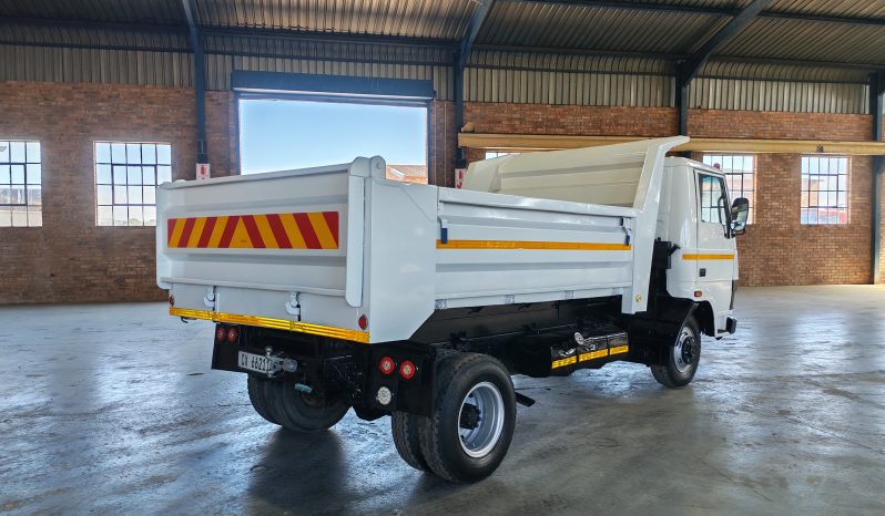 
								2007 TATA 713S 4 CUBE TIPPER full									