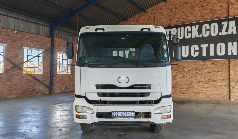 
								2010 NISSAN UD 460 4X2 TRUCK TRACTOR full									