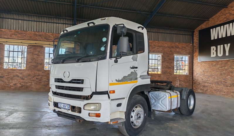 
								2010 NISSAN UD 460 4X2 TRUCK TRACTOR full									