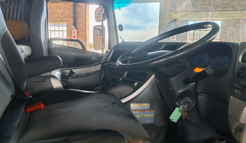 
								2010 NISSAN UD 460 4X2 TRUCK TRACTOR full									