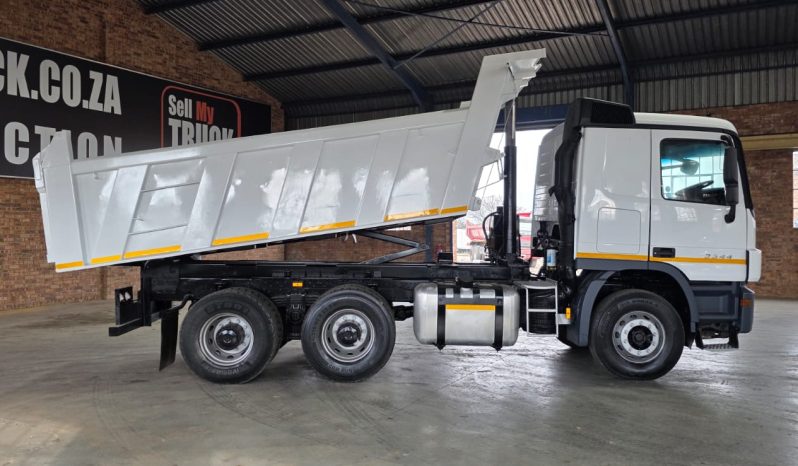 
								2014 MERCEDES BENZ ACTROS 3344 10 CUBE TIPPER full									