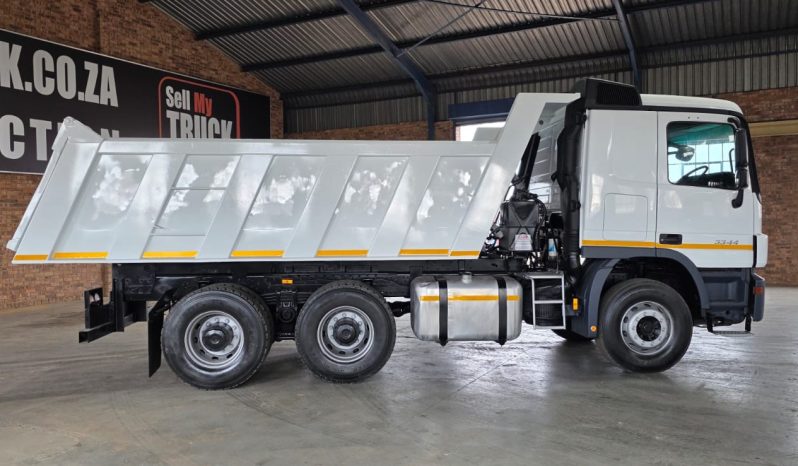 
								2011 MERCEDES-BENZ ACTROS 3344 10 CUBE TIPPER full									