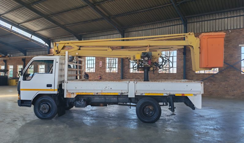 1995 MITSUBISHI CANTER 35 DROPSIDE WITH CHERRY PICKER