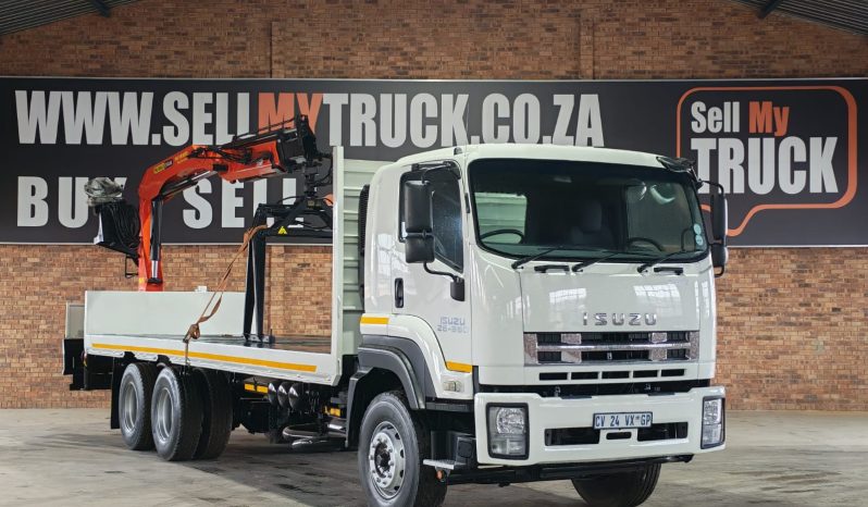 2013 ISUZU FXZ 26-360 FLAT DECK WITH PALFINGER PK15500 BRICK CRANE
