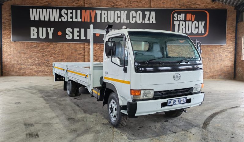 2014 NISSAN UD 40L DROPSIDE