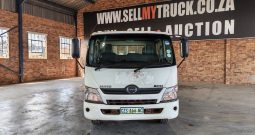 2015 HINO 300 815 DOUBLE CAB WITH DROPSIDES
