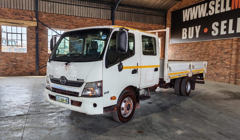 2015 HINO 300 815 DOUBLE CAB WITH DROPSIDES