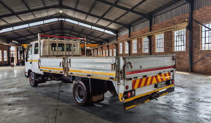 
								2015 HINO 300 815 DOUBLE CAB WITH DROPSIDES full									