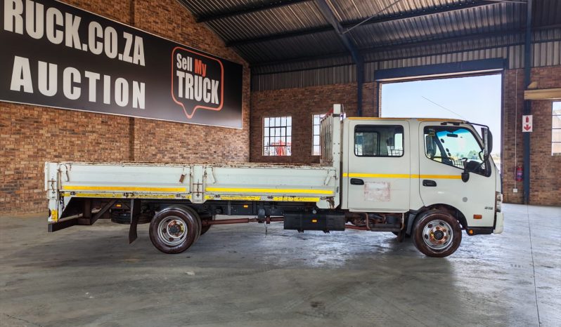 
								2015 HINO 300 815 DOUBLE CAB WITH DROPSIDES full									