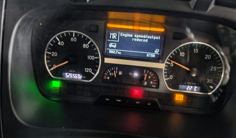 
								2017 MERCEDES-BENZ AXOR 2628 TAG AXLE VOLUME BODY full									