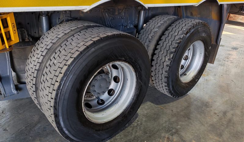 
								2017 MERCEDES-BENZ AXOR 2628 TAG AXLE VOLUME BODY full									