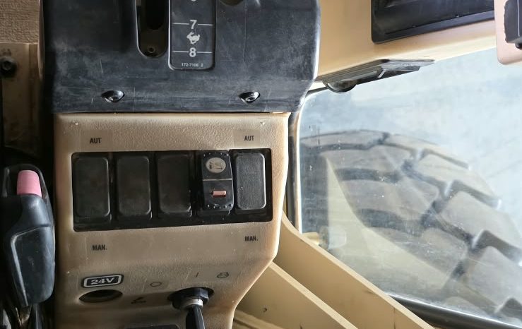 
								2015 CATERPILLAR 140K GRADER full									