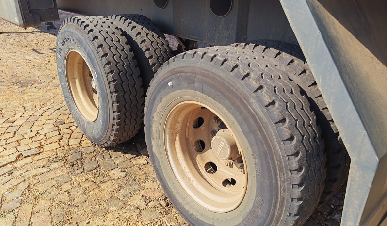 
								2024 M&P DOUBLE AXLE VOLUME BODY TRAILER full									