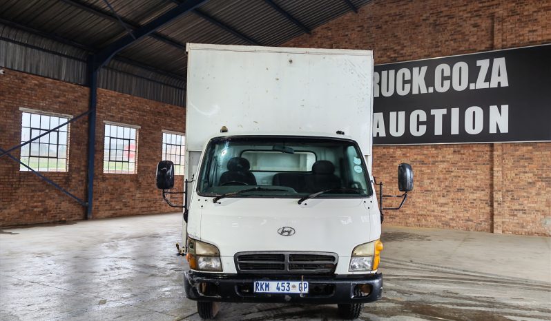 
								2004 HYUNDAI HD72 TAUTLINER full									