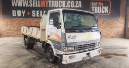 2013 TATA 813 EX2 4 CUBE TIPPER