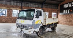 2013 TATA 813 EX2 4 CUBE TIPPER
