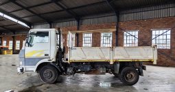2013 TATA 813 EX2 4 CUBE TIPPER