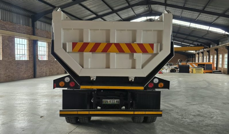 
								2015 SCANIA P410 18 CUBE TIPPER full									