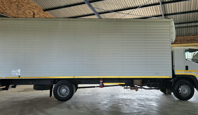 
								2015 ISUZU FTR 850 VOLUME BODY full									